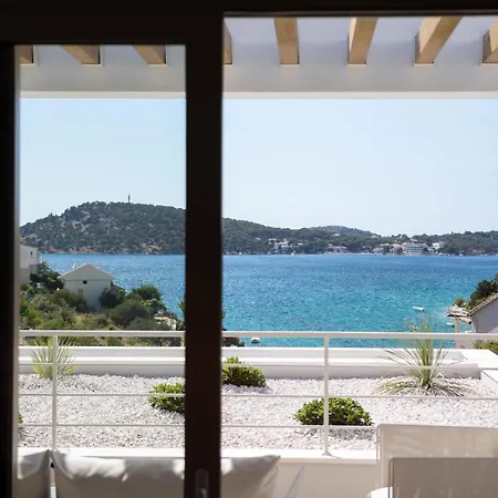 Pet Friendly In Holiday home Rogoznica (Sibenik-Knin)