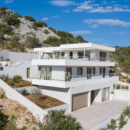 Pet Friendly In Holiday home