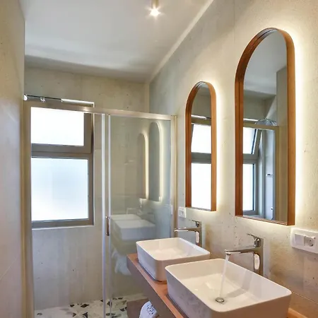 Vikendica Luxurious In With Sauna *