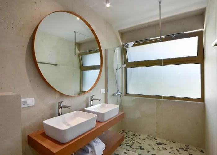 Pet Friendly In * Rogoznica (Sibenik-Knin)